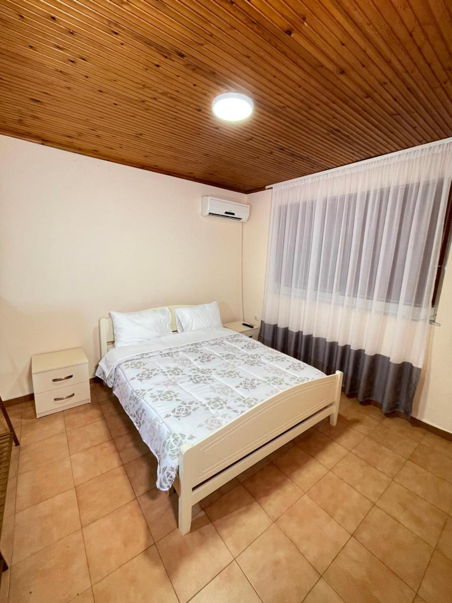Shkodra Guest House & Trips Shkodër Exterior foto